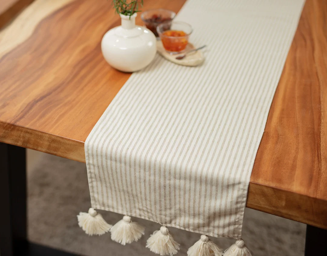 Camino de Mesa básico Rayas