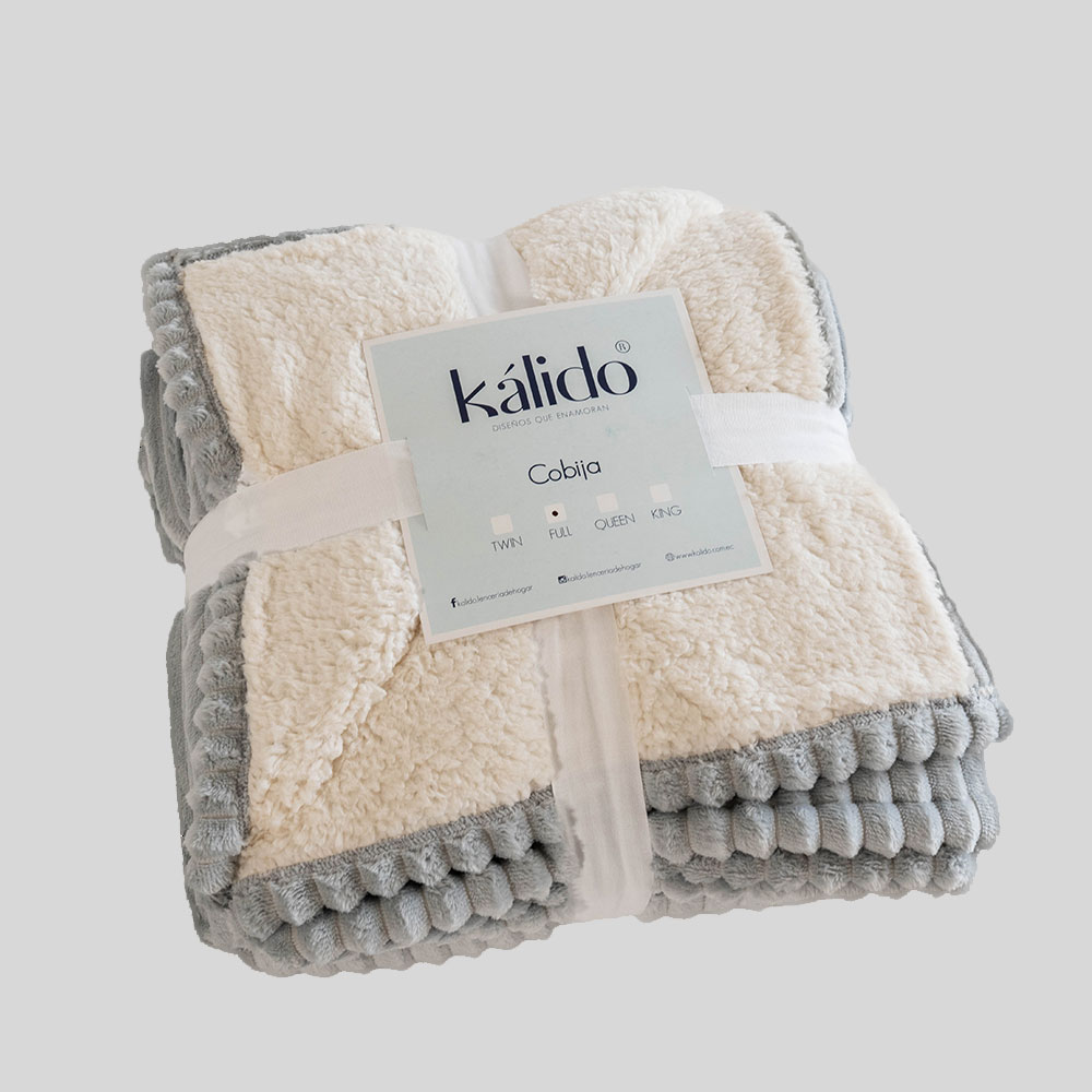 Cobija Artico Sherpa Gris Leche