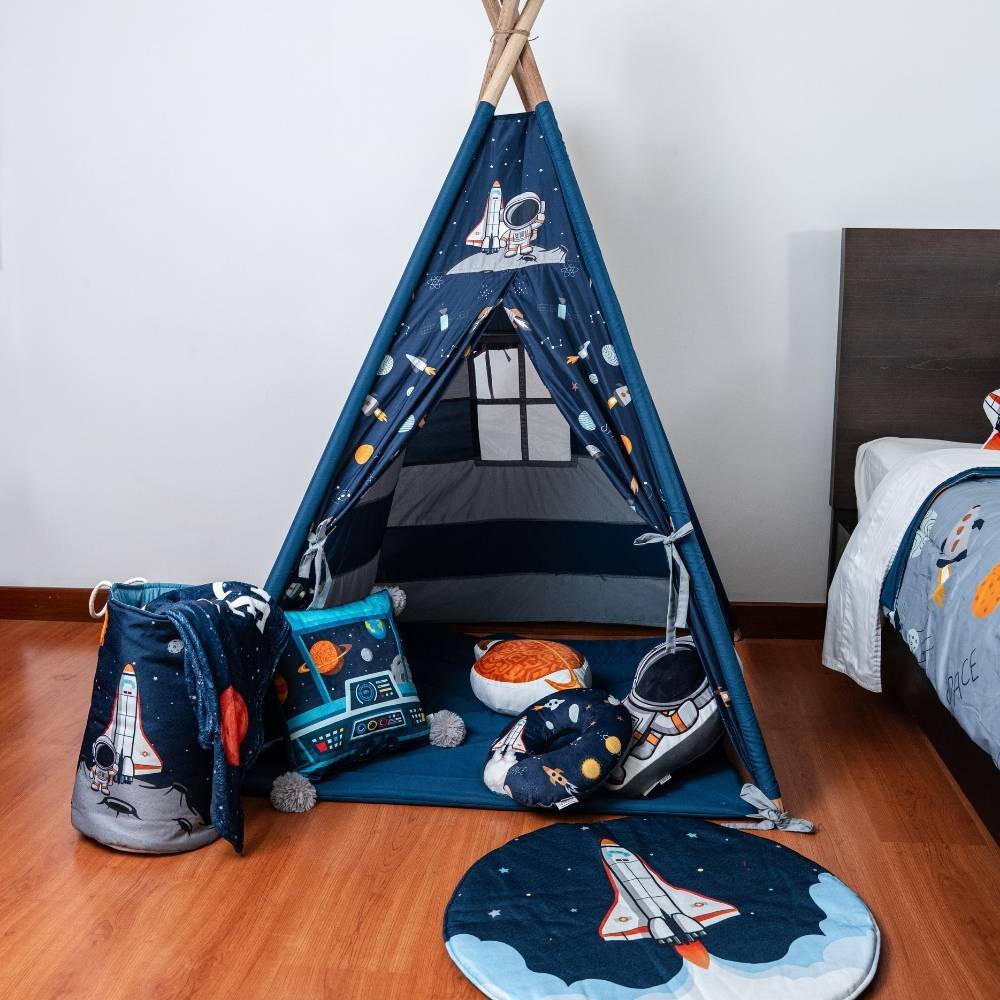 TEEPEE GALAXY SPACE
